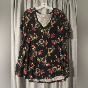 Torrid, T-Shirt, Size 3